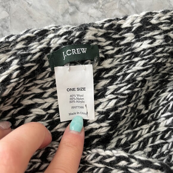 J.Crew Chunky Wool Knitted Infinity Scarf Black White One Size - Picture 5 of 7